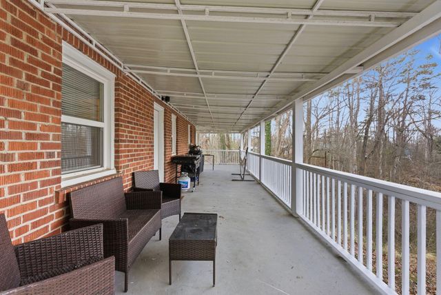 32 S Hwy 1651, Whitley City, KY 42653