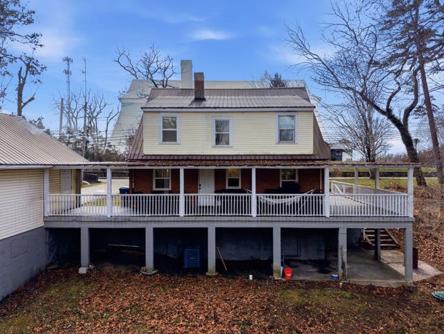 32 S Hwy 1651, Whitley City, KY 42653