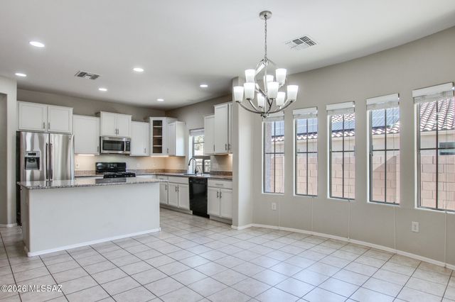 8803 W Saguaro Moon Road, Marana, AZ 85653