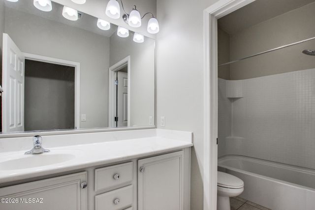 8803 W Saguaro Moon Road, Marana, AZ 85653