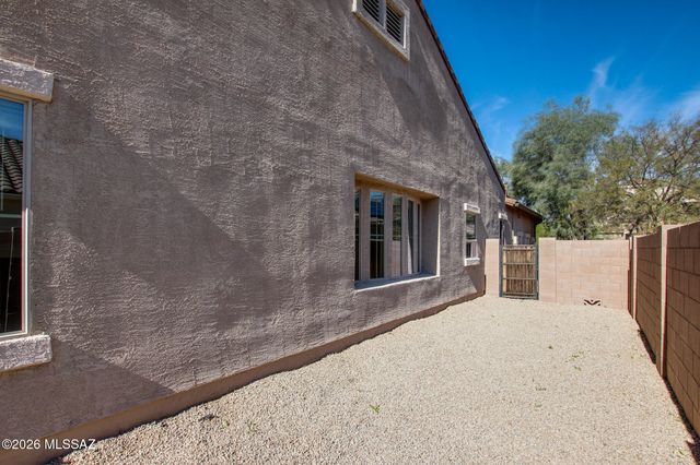 8803 W Saguaro Moon Road, Marana, AZ 85653