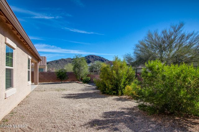 8803 W Saguaro Moon Road, Marana, AZ 85653