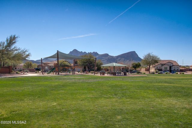 8803 W Saguaro Moon Road, Marana, AZ 85653