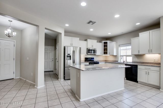 8803 W Saguaro Moon Road, Marana, AZ 85653