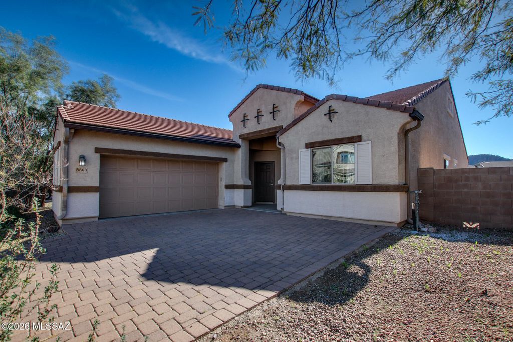 8803 W Saguaro Moon Road, Marana, AZ 85653