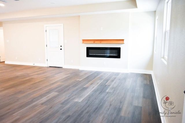 1904 Spring St, Marshall, TX 75672