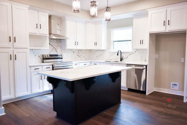 1904 Spring St, Marshall, TX 75672