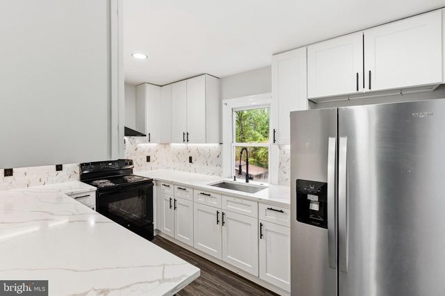 9529 TEMPLE HILL RD, Clinton, MD 20735