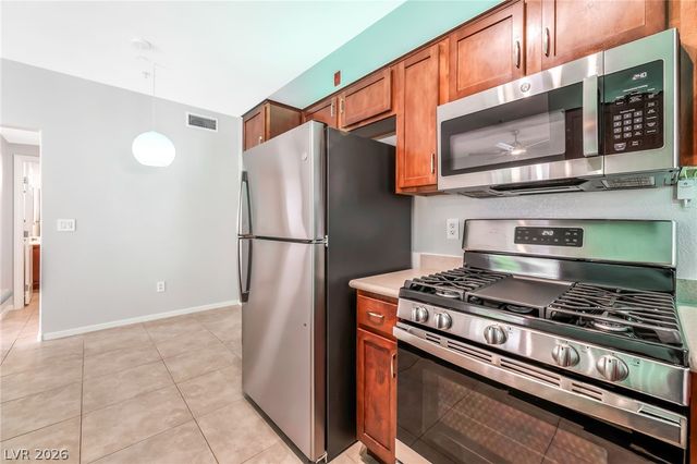 2291 West Horizon Ridge Parkway 6136, Henderson, NV 89052