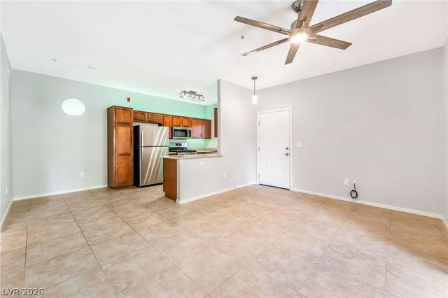 2291 West Horizon Ridge Parkway 6136, Henderson, NV 89052