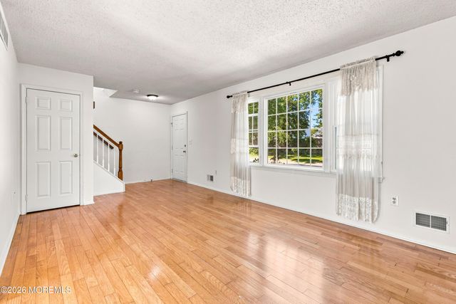 974 Columbus Drive, Brick, NJ 08724