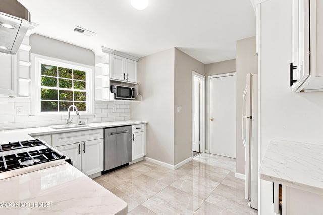 974 Columbus Drive, Brick, NJ 08724