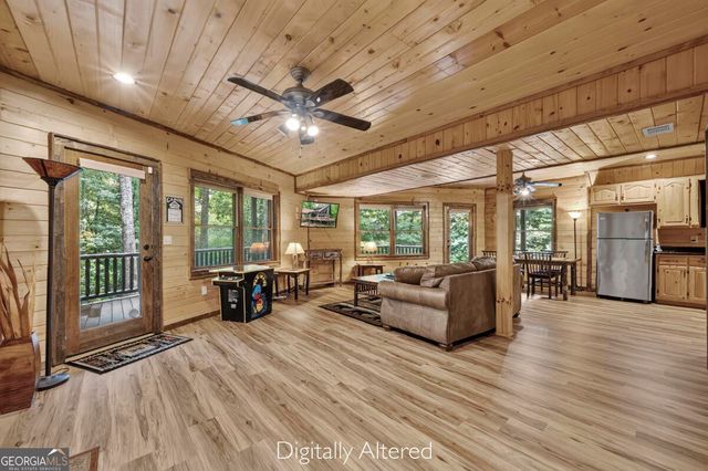 1934 Mountain Tops Road, Blue Ridge, GA 30513