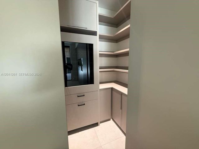 135 SW 29th Rd, Miami, FL 33129
