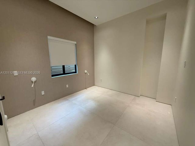 135 SW 29th Rd, Miami, FL 33129