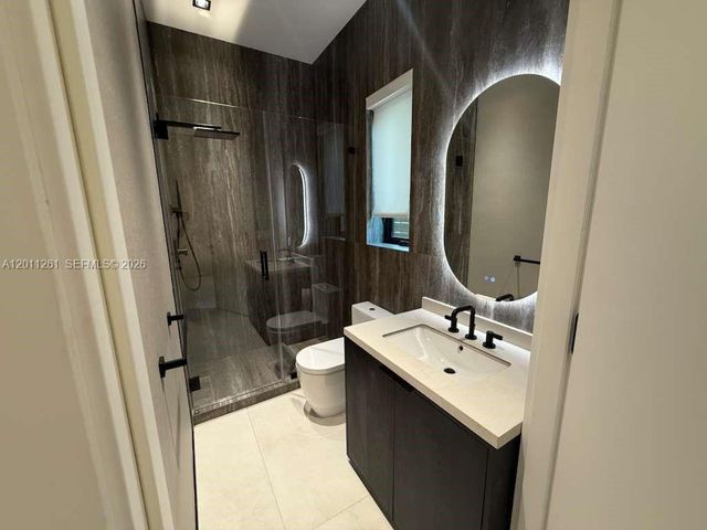 135 SW 29th Rd, Miami, FL 33129