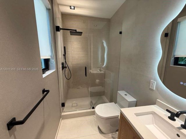 135 SW 29th Rd, Miami, FL 33129