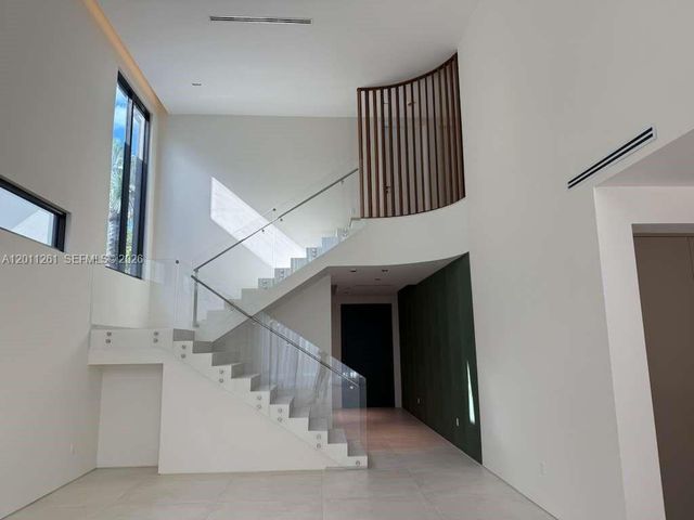 135 SW 29th Rd, Miami, FL 33129