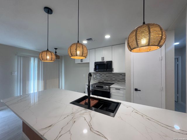 11410 Spring Rain, San Antonio, TX 78249