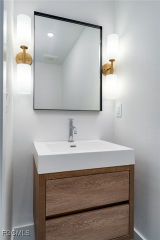 5801 Sanibel Captiva RD, Sanibel, FL 33957