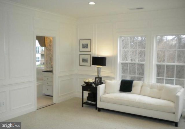300 SE CALDWELL TER SE, Leesburg, VA 20175