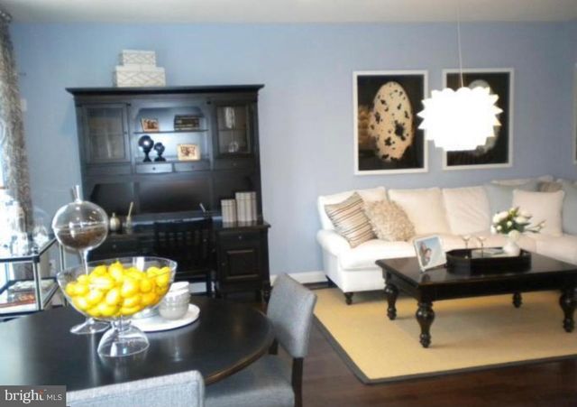 300 SE CALDWELL TER SE, Leesburg, VA 20175