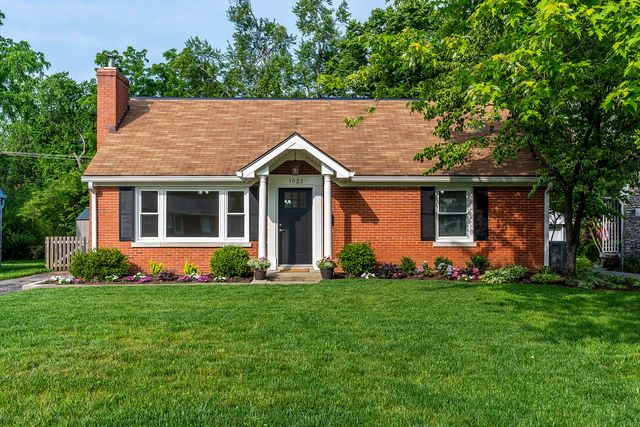 1022 Della Drive, Lexington, KY 40504