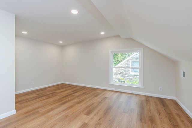 1022 Della Drive, Lexington, KY 40504