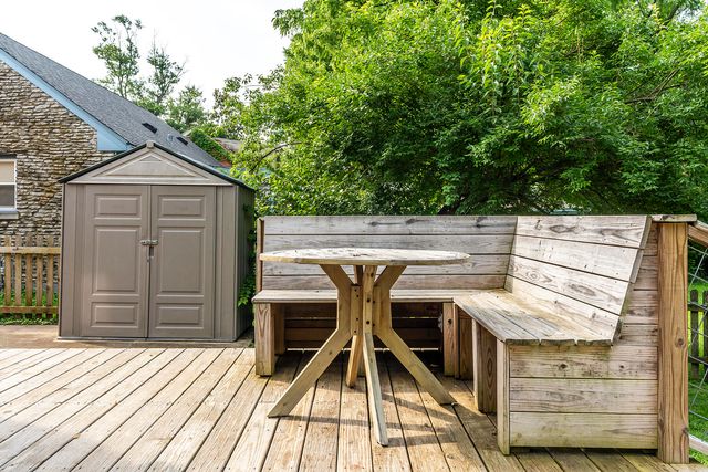 1022 Della Drive, Lexington, KY 40504