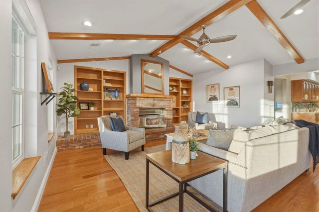 39532 Road 104, Dinuba, CA 93618