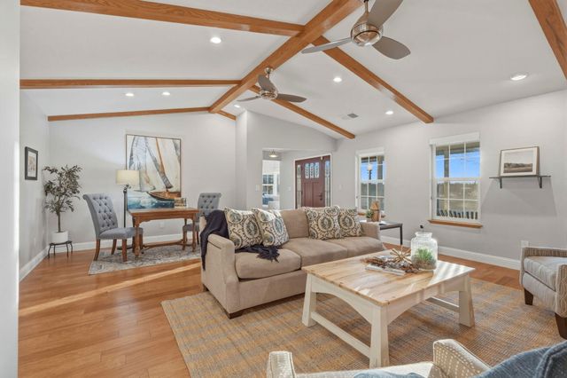 39532 Road 104, Dinuba, CA 93618