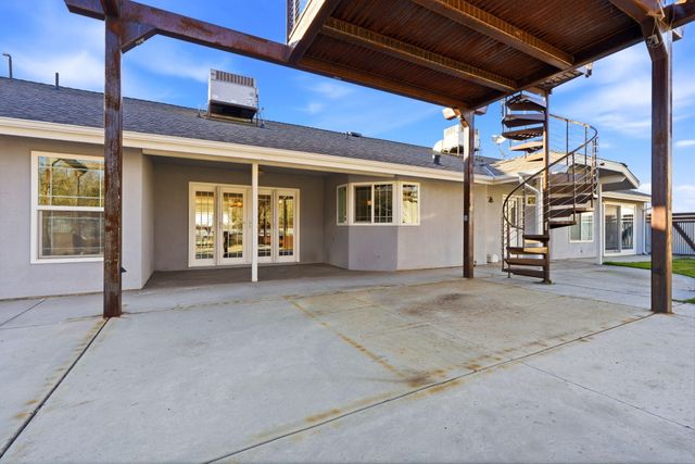 39532 Road 104, Dinuba, CA 93618