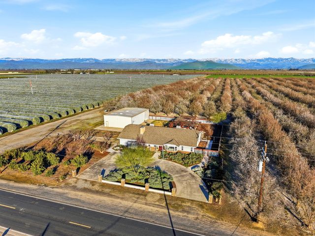 39532 Road 104, Dinuba, CA 93618