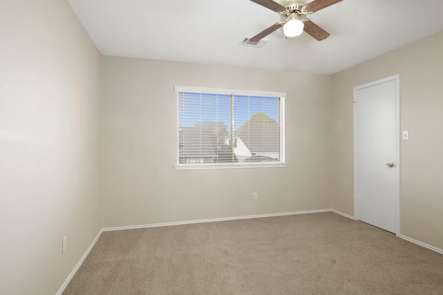 10901 N Spruce Drive N, La Porte, TX 77571