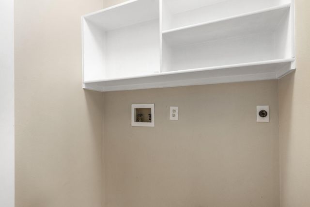 10901 N Spruce Drive N, La Porte, TX 77571