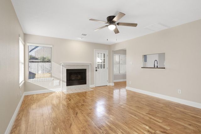 10901 N Spruce Drive N, La Porte, TX 77571