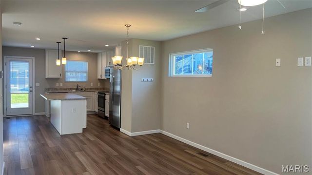 320 Newbridge Way, O'fallon, MO 63368