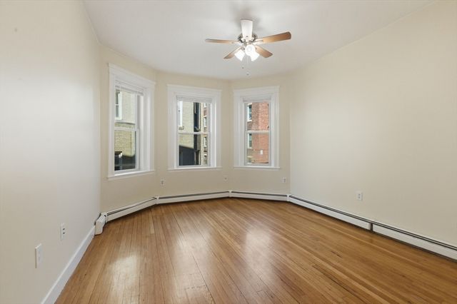 1673 Commonwealth Ave 3, Boston, MA 02135