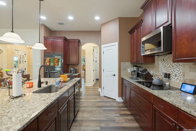 464 Upland, Canyon Lake, TX 78133