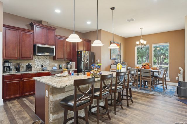 464 Upland, Canyon Lake, TX 78133