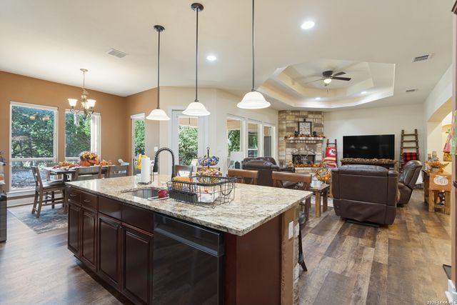 464 Upland, Canyon Lake, TX 78133