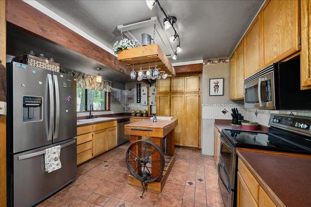 6169 Rolling Ct, Georgetown, CA 95634