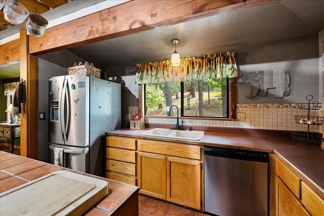 6169 Rolling Ct, Georgetown, CA 95634