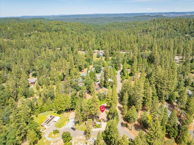 6169 Rolling Ct, Georgetown, CA 95634