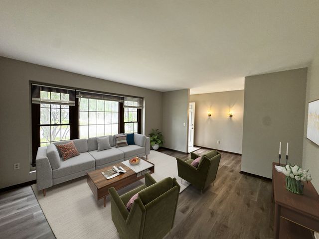 16 Somerset Road, Montgomery, IL 60538