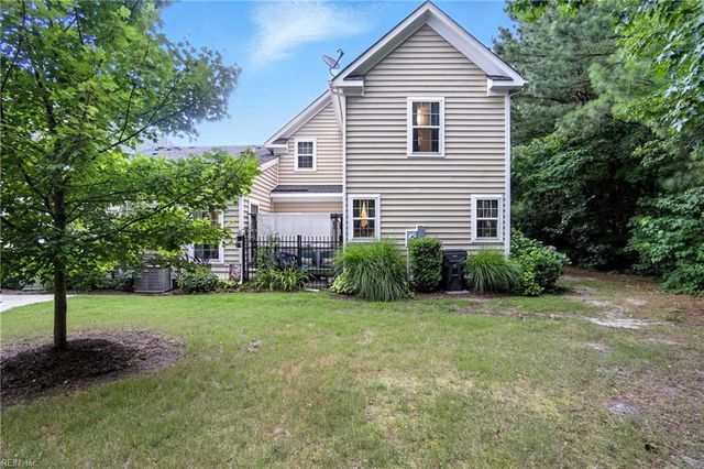 2210 Humphreys DR, Suffolk, VA 23435