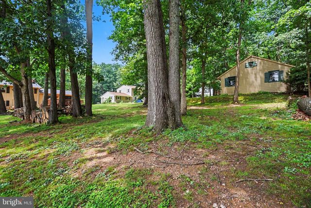 42 VEGAS DR, Hanover, PA 17331