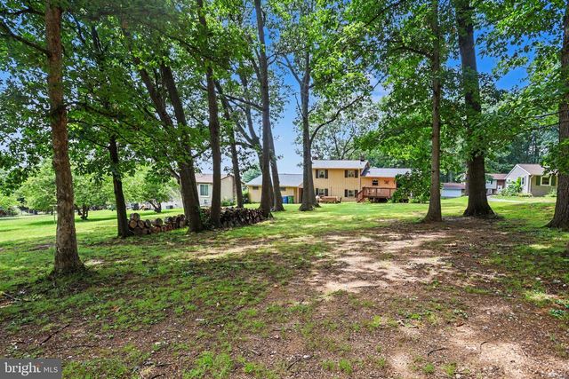 42 VEGAS DR, Hanover, PA 17331