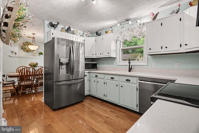 42 VEGAS DR, Hanover, PA 17331