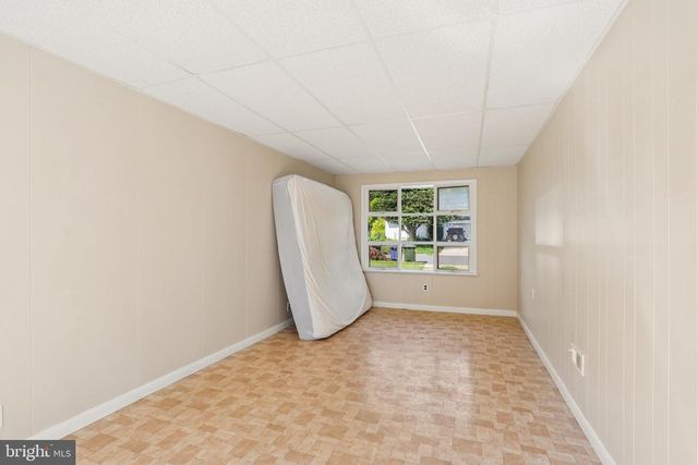 15 ROSE LN, Burlington, NJ 08016